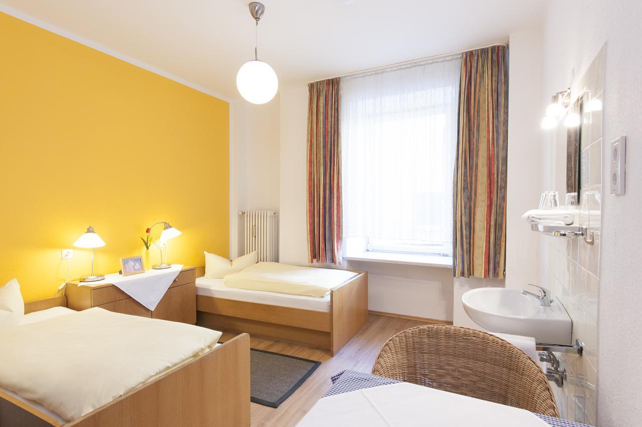 Hotel Pension Am Hauptbahnhof Мюнхен Екстер'єр фото
