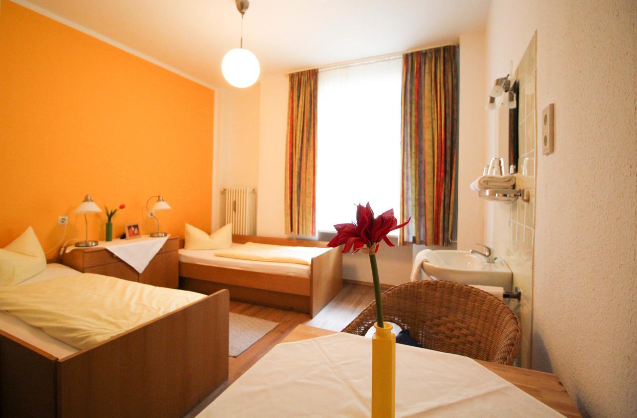 Hotel Pension Am Hauptbahnhof Мюнхен Екстер'єр фото