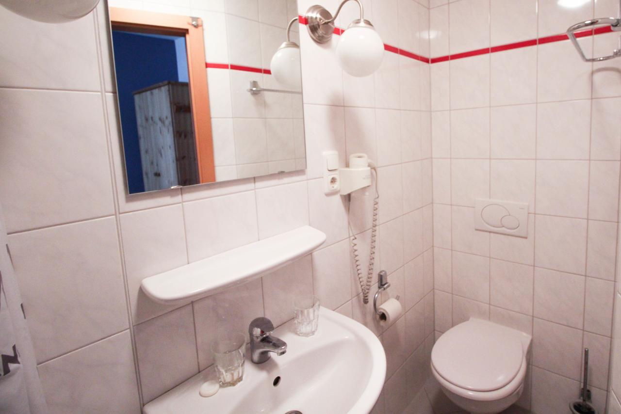 Hotel Pension Am Hauptbahnhof Мюнхен Номер фото