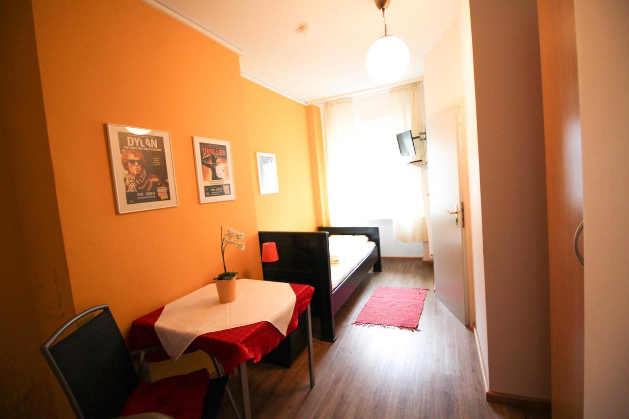 Hotel Pension Am Hauptbahnhof Мюнхен Екстер'єр фото